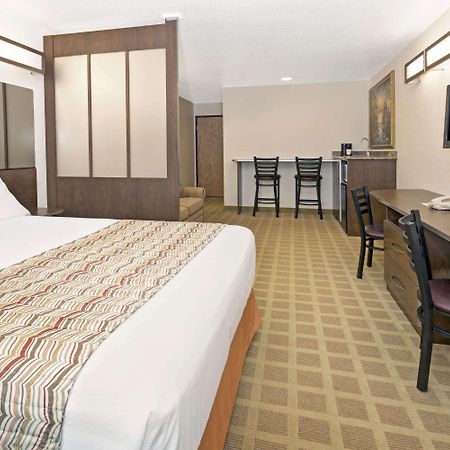 Microtel Inn & Suites Cheyenne Esterno foto