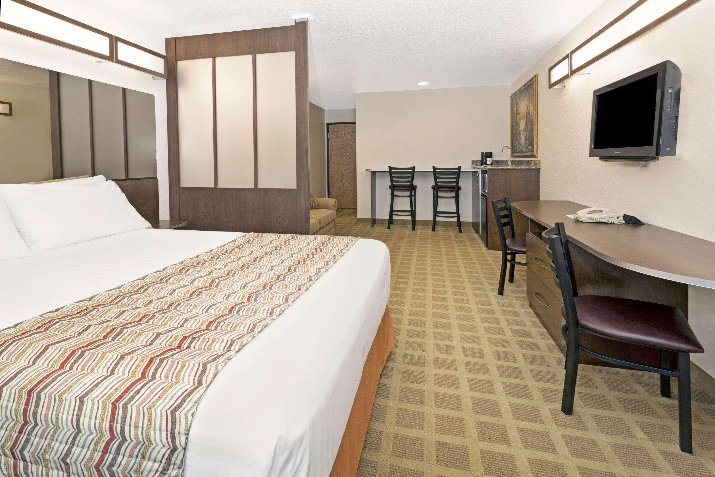 Microtel Inn & Suites Cheyenne Esterno foto